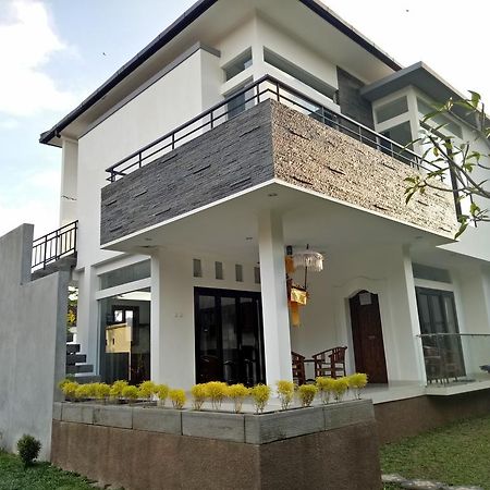 Legong Guesthouse Ubud Buitenkant foto